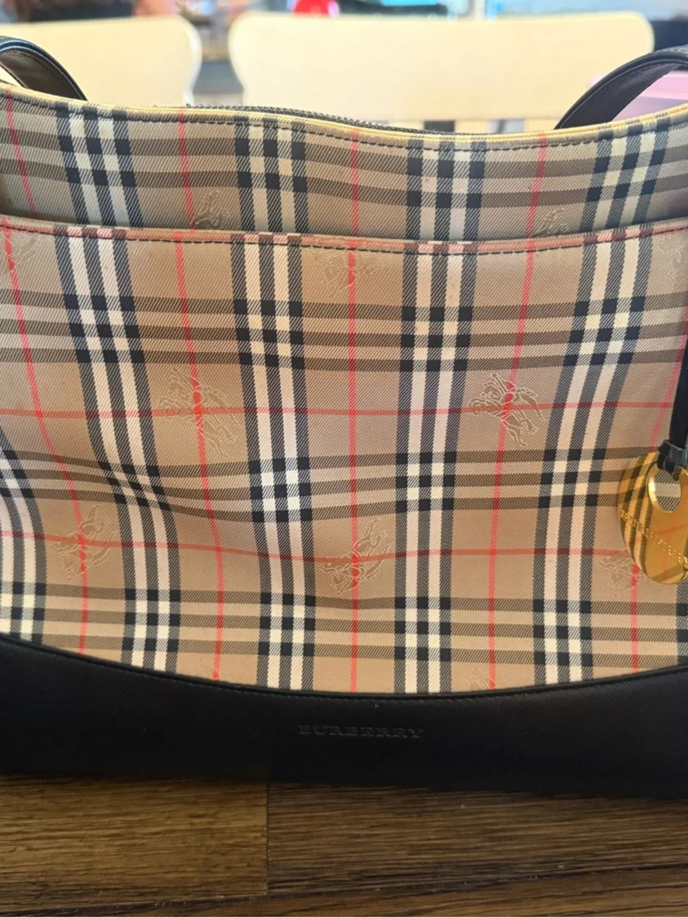 Burberry in Beige plaid purse